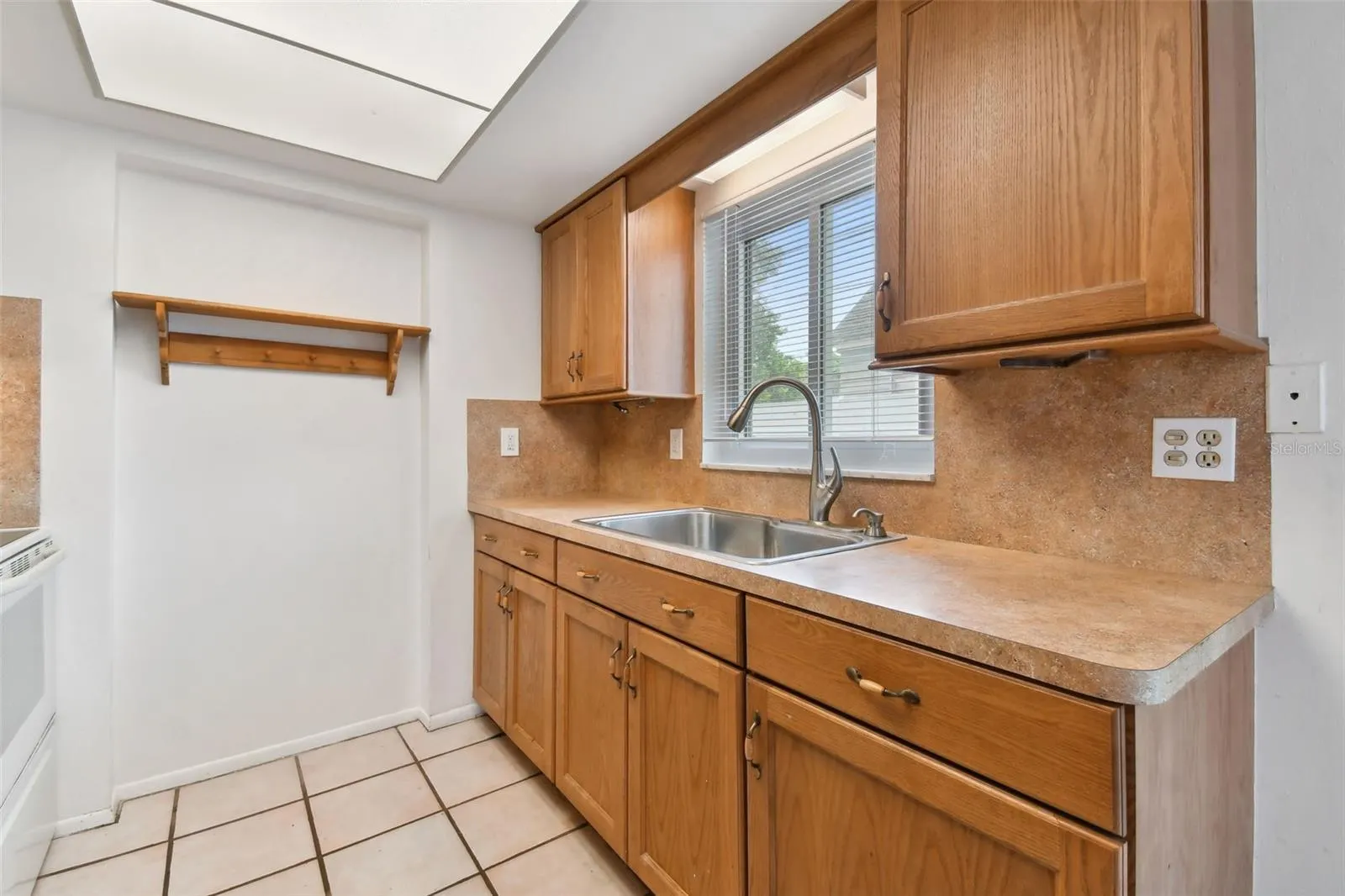 504 5TH AVE SW