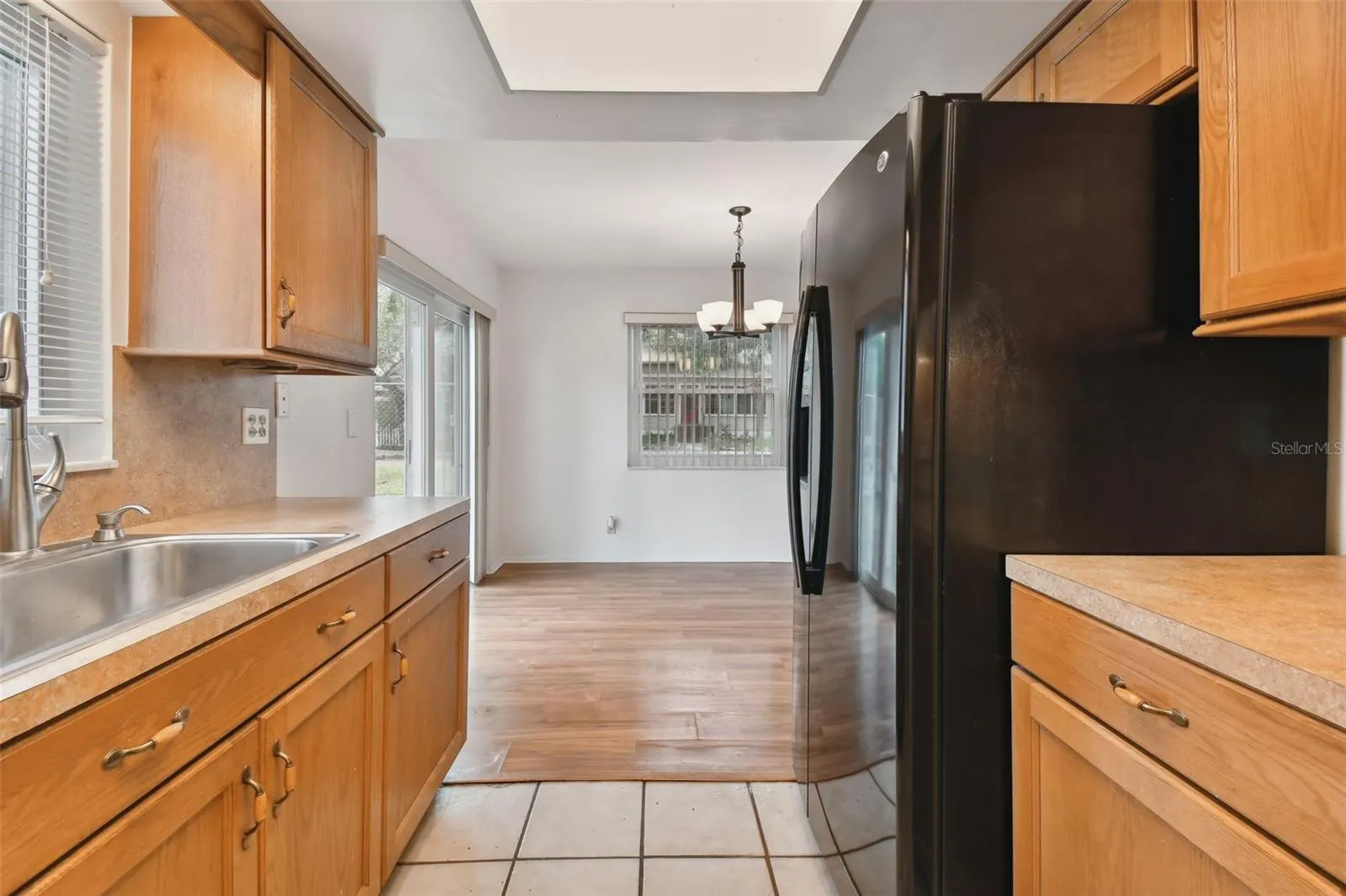 504 5TH AVE SW