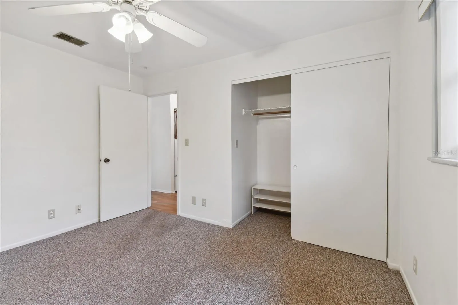 504 5TH AVE SW