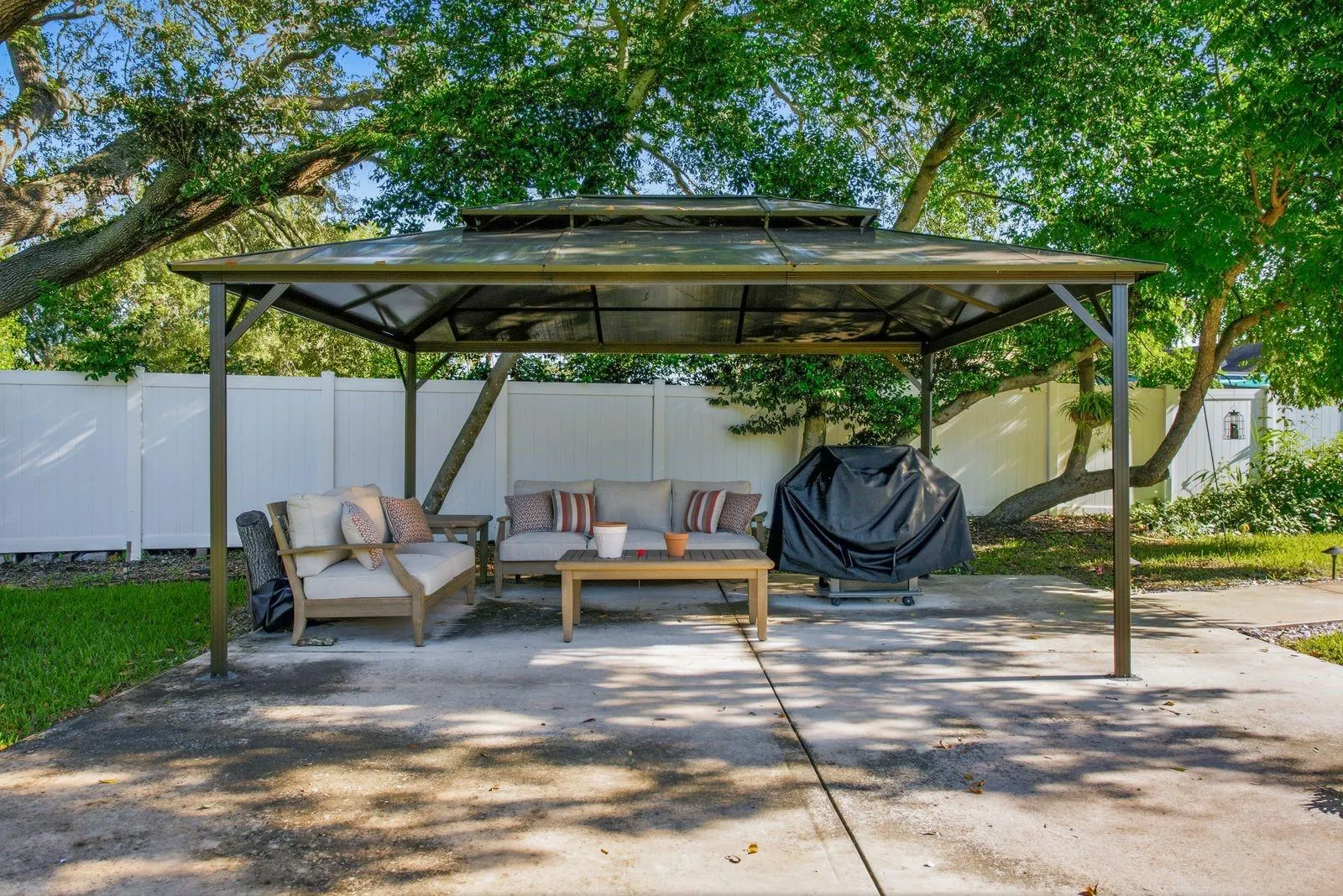244 DUNBRIDGE DR