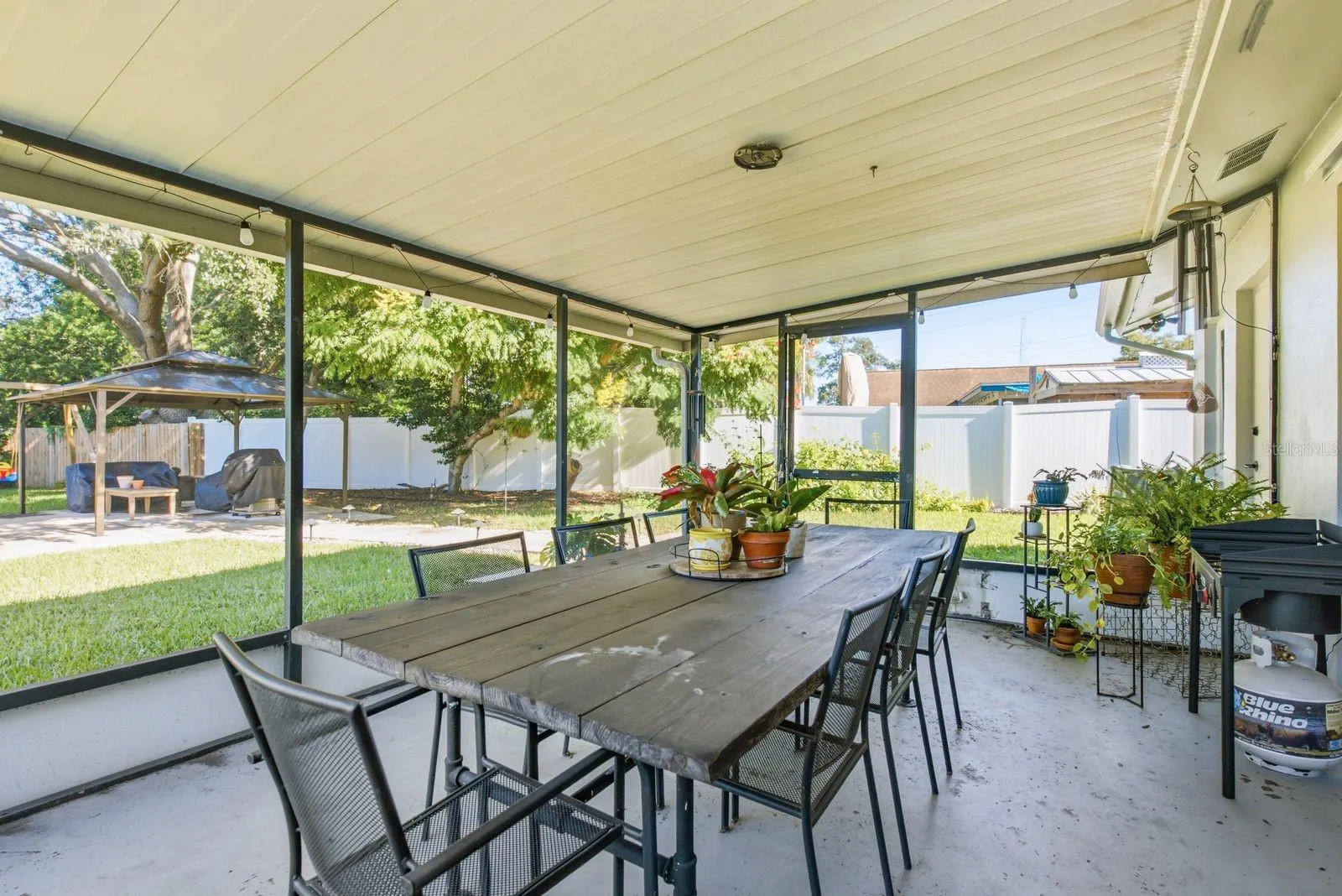 244 DUNBRIDGE DR