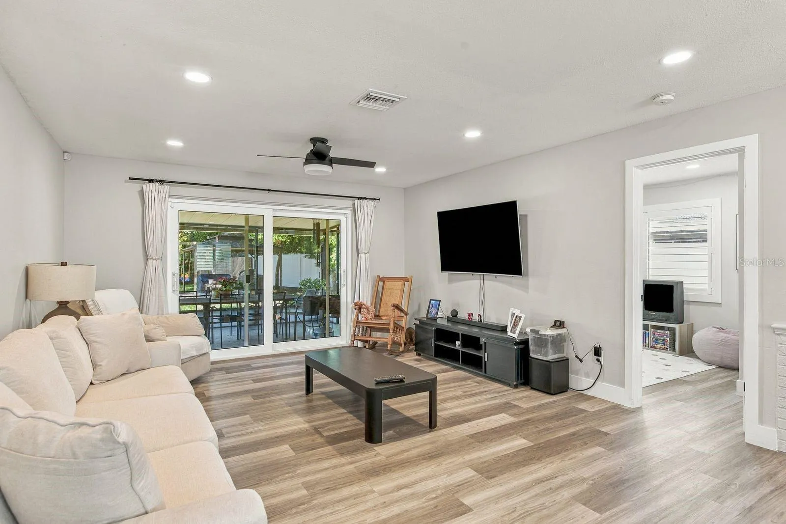244 DUNBRIDGE DR