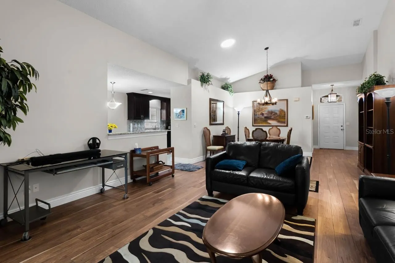 1122 MCDANIEL ST #1122 #1122