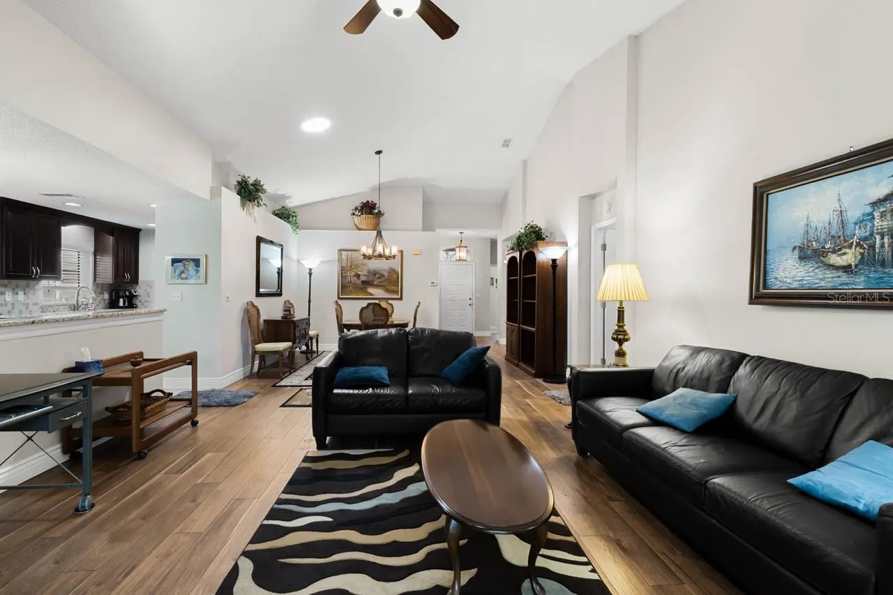 1122 MCDANIEL ST #1122 #1122