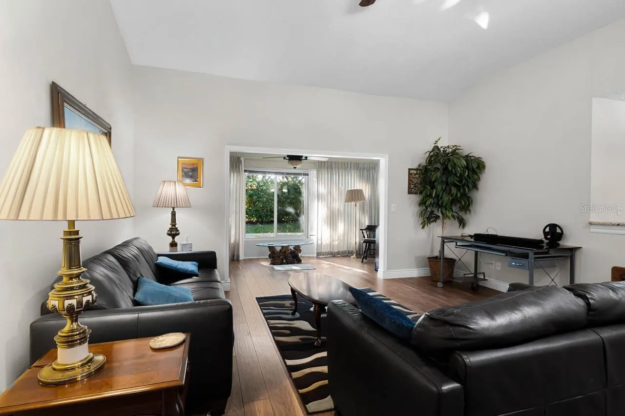 1122 MCDANIEL ST #1122 #1122