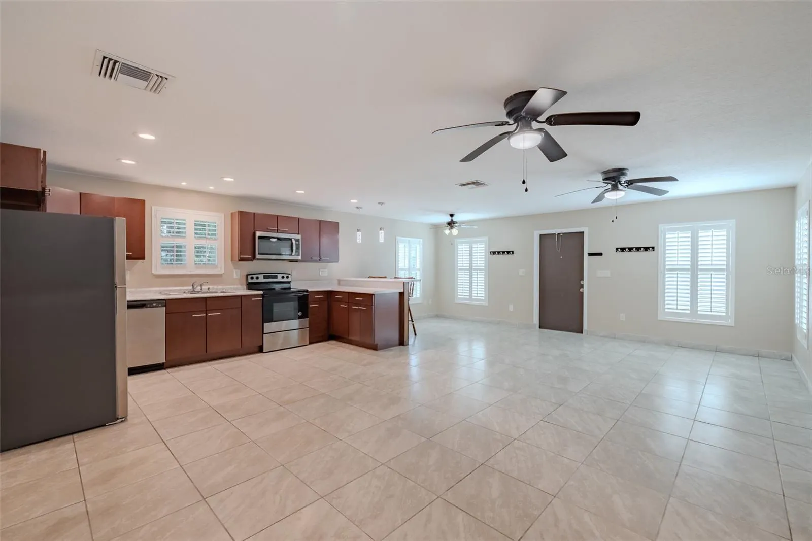 501 BRYAN RD #B #B