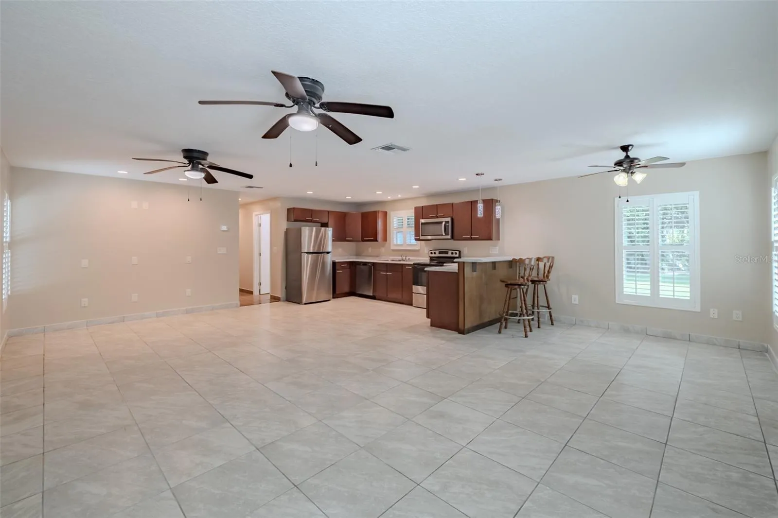 501 BRYAN RD #B #B
