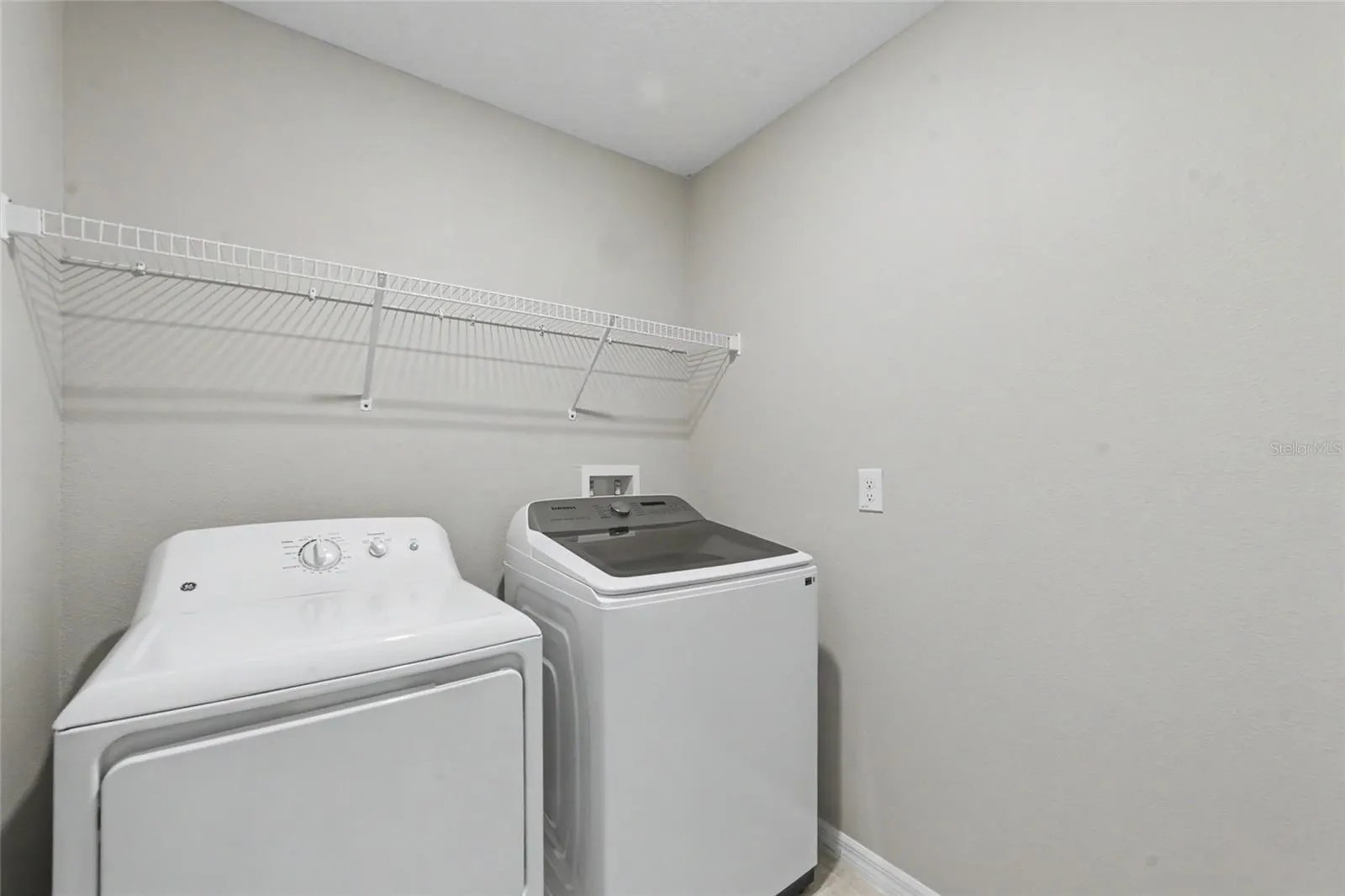1716 RIPPLE JADE PL
