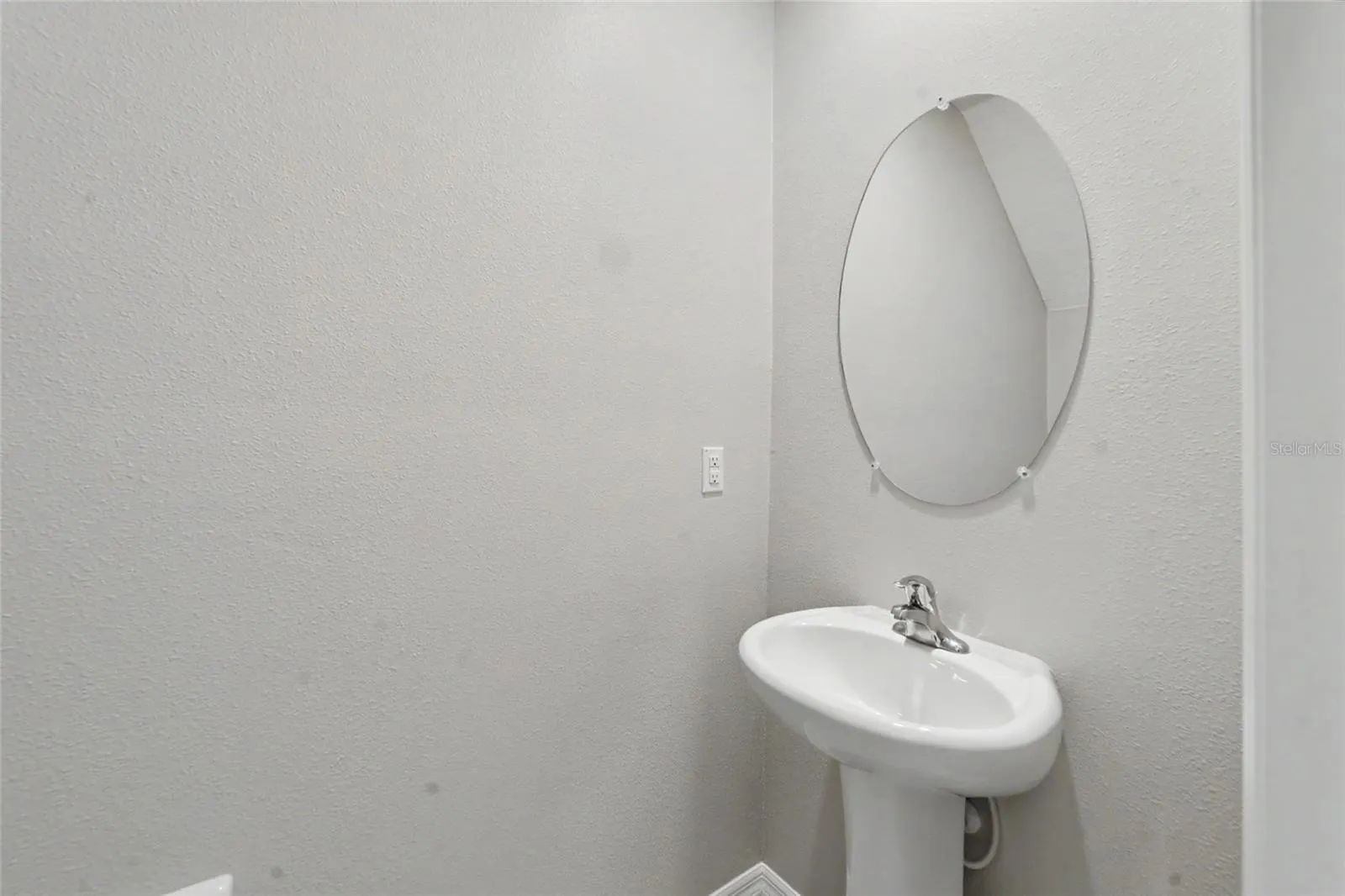 1716 RIPPLE JADE PL