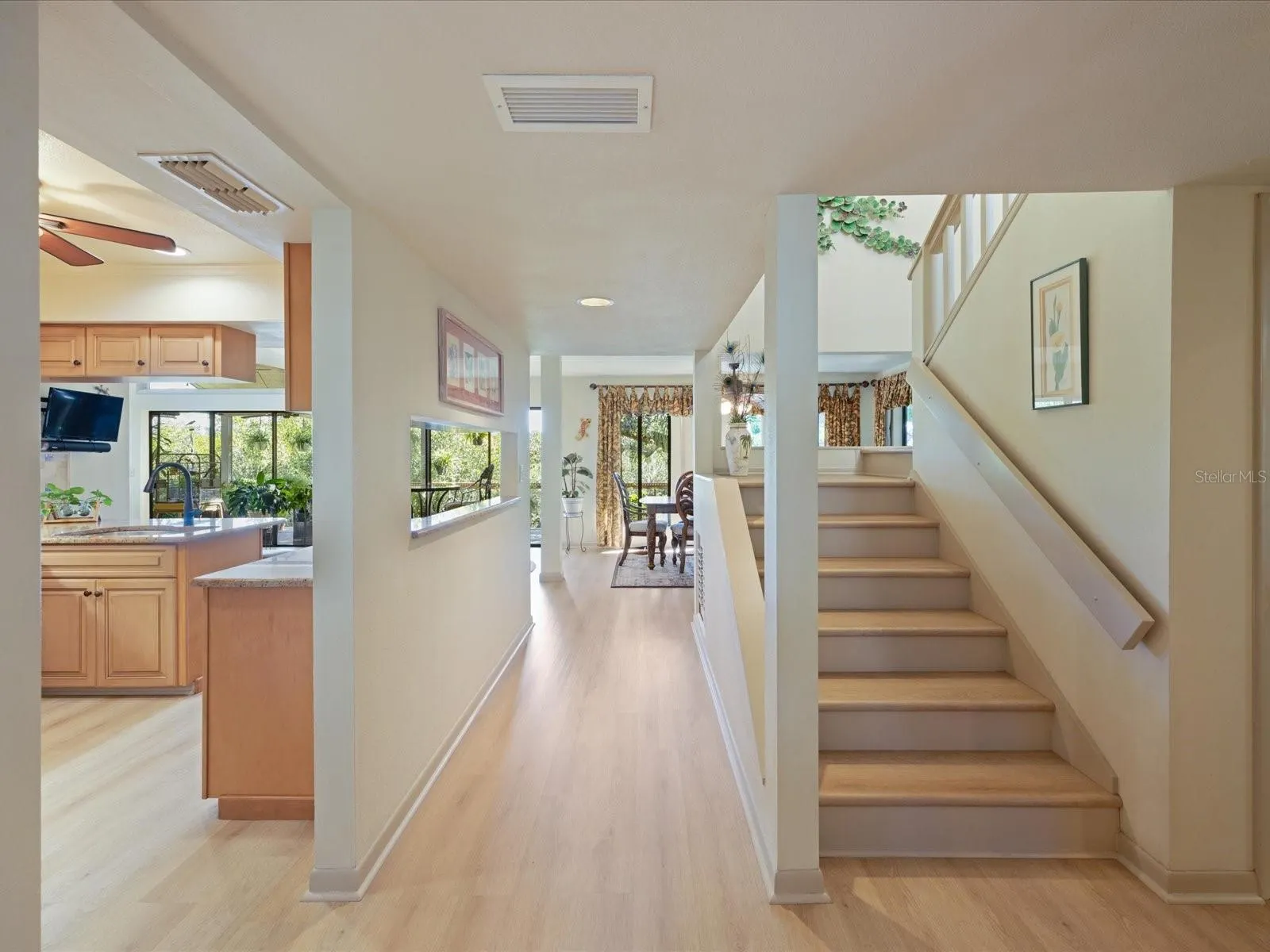 3328 BRIARWOOD CIR