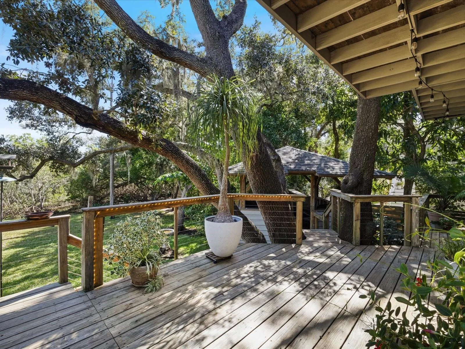 3328 BRIARWOOD CIR
