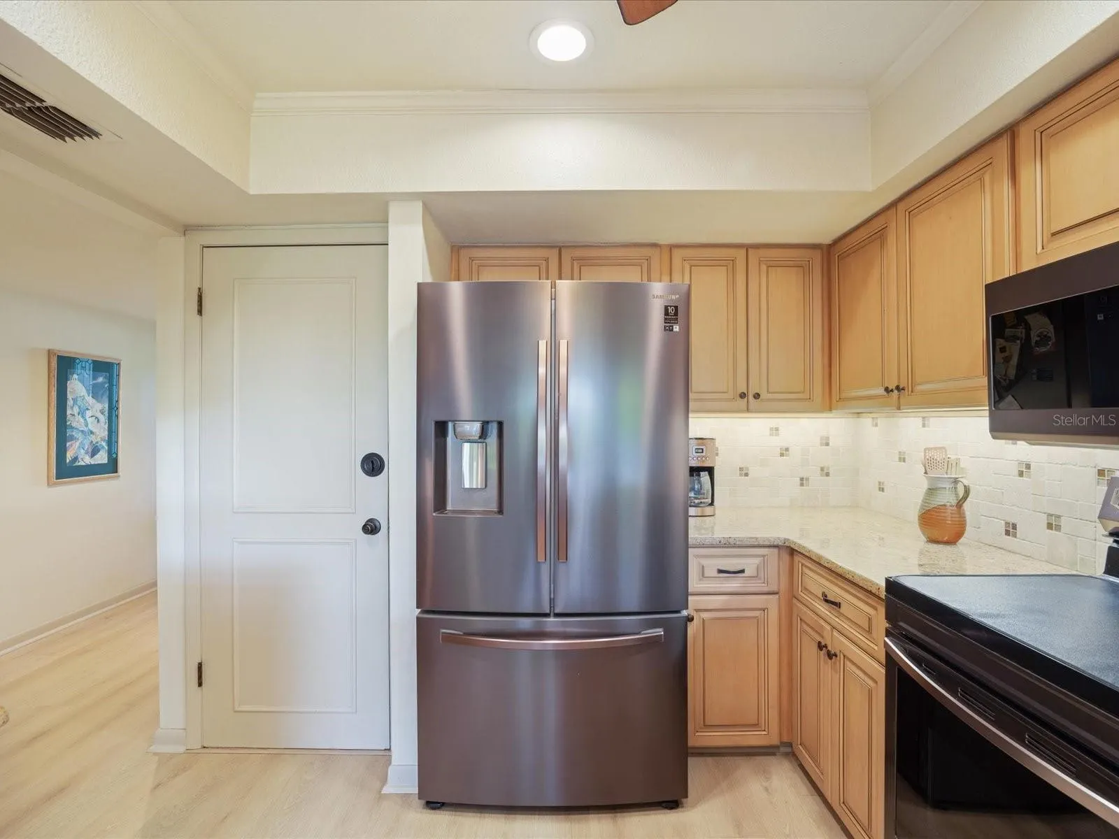 3328 BRIARWOOD CIR