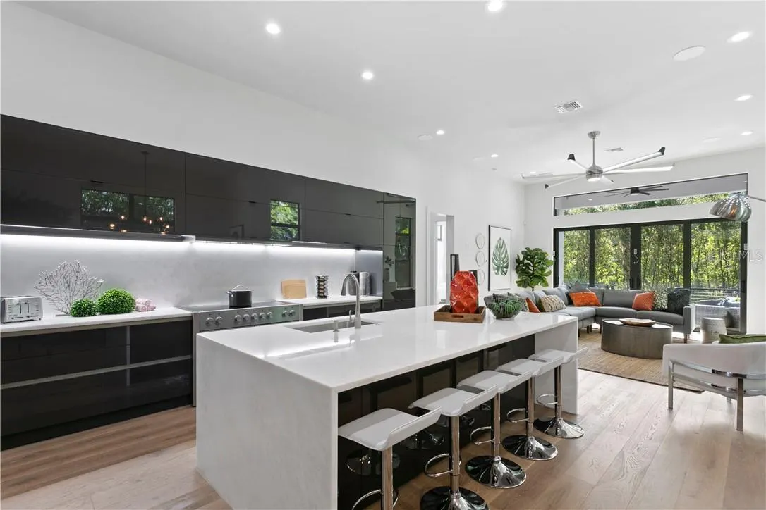 21 BAFFIN AVE