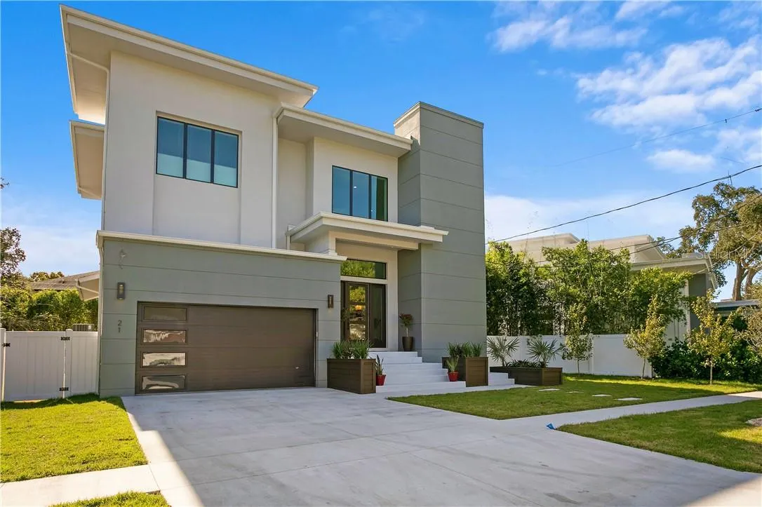 21 BAFFIN AVE