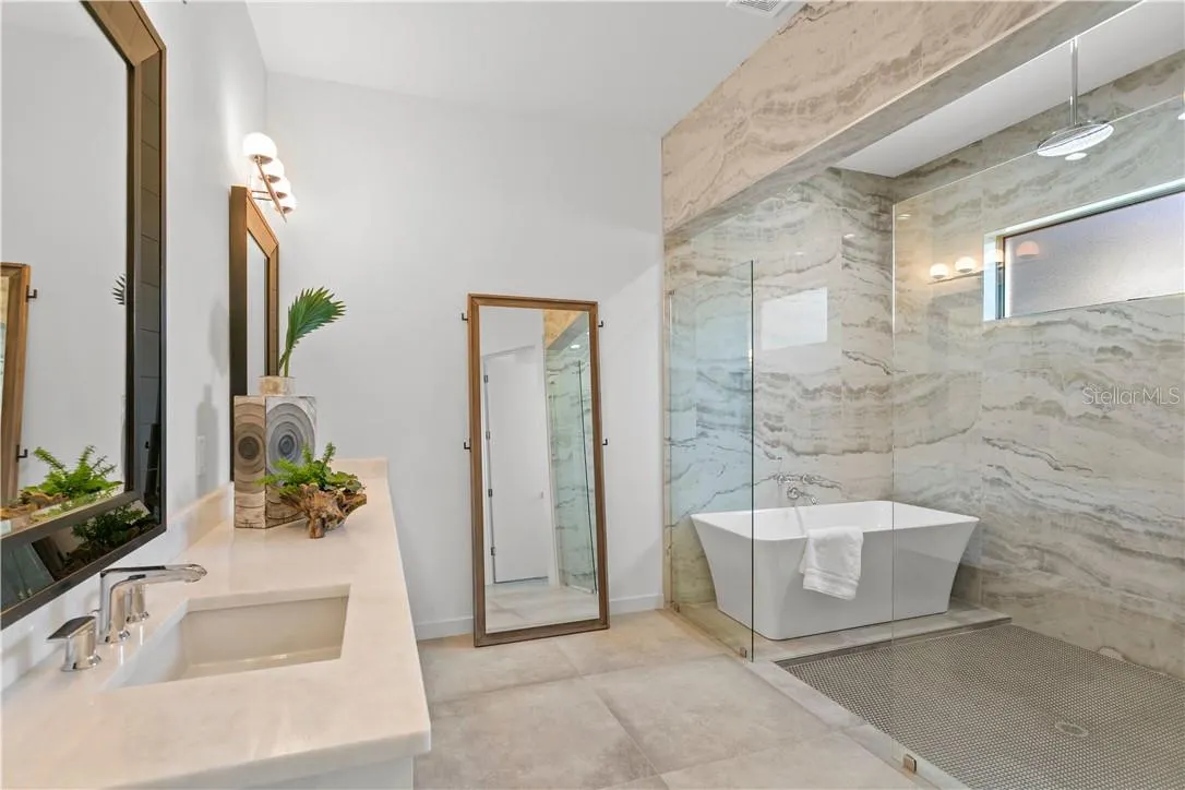 21 BAFFIN AVE