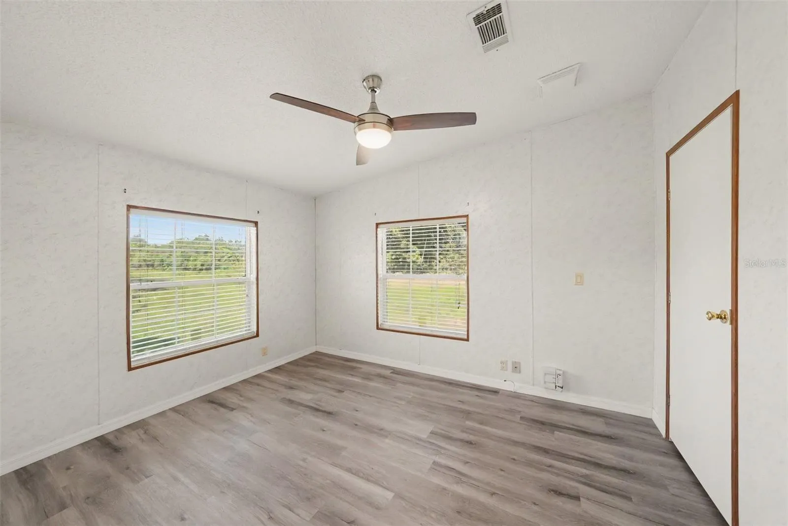 12015 MESSLER RD