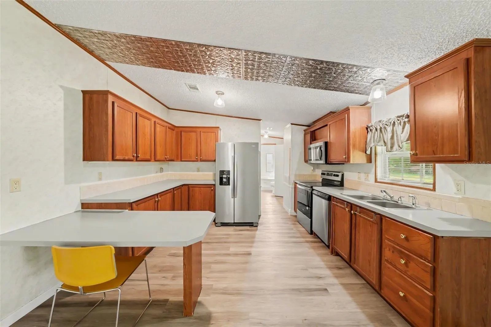 12015 MESSLER RD