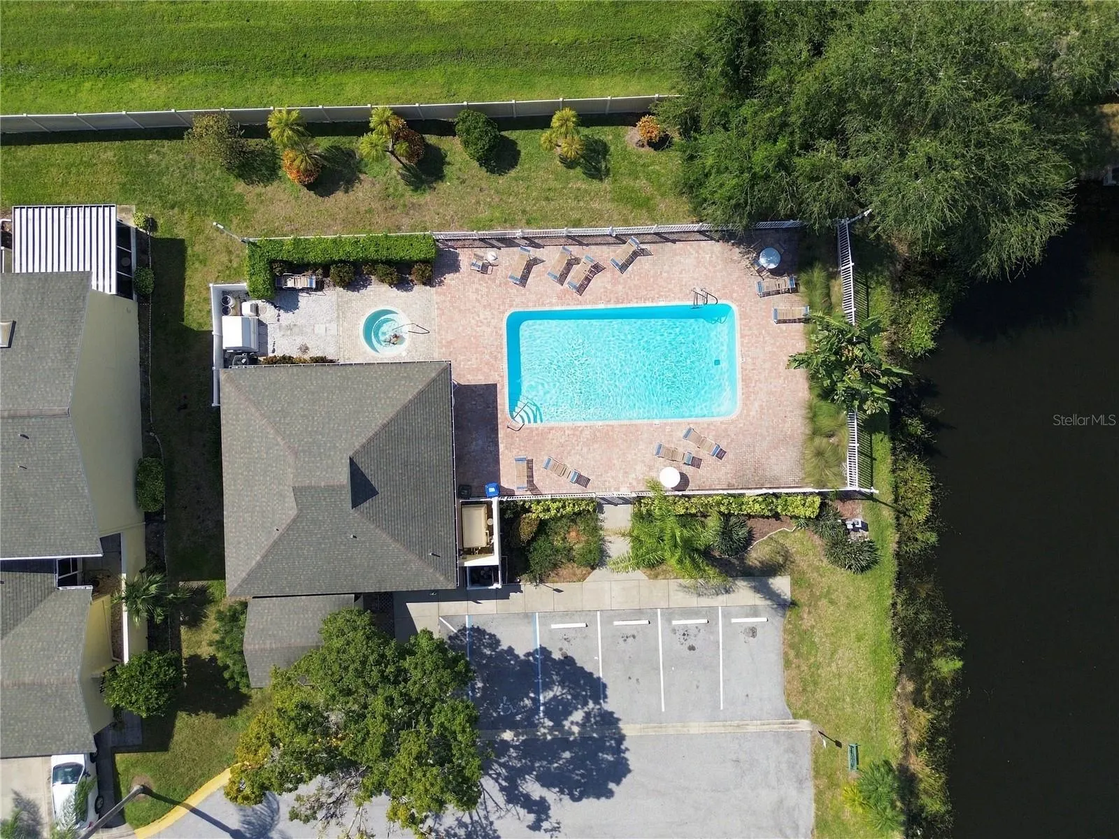 1050 STARKEY RD #907 #907