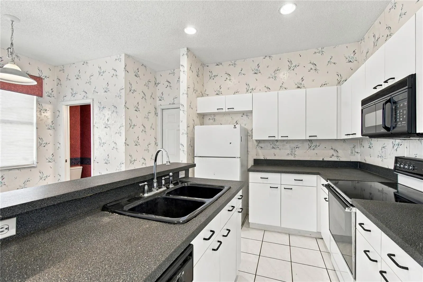 1050 STARKEY RD #907 #907