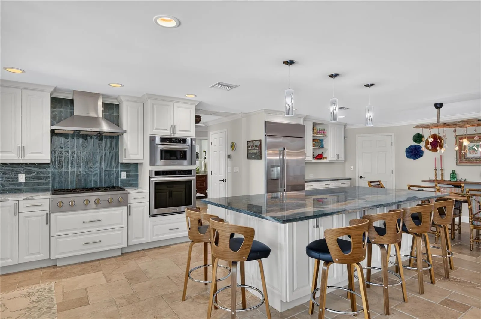 779 ISLAND WAY