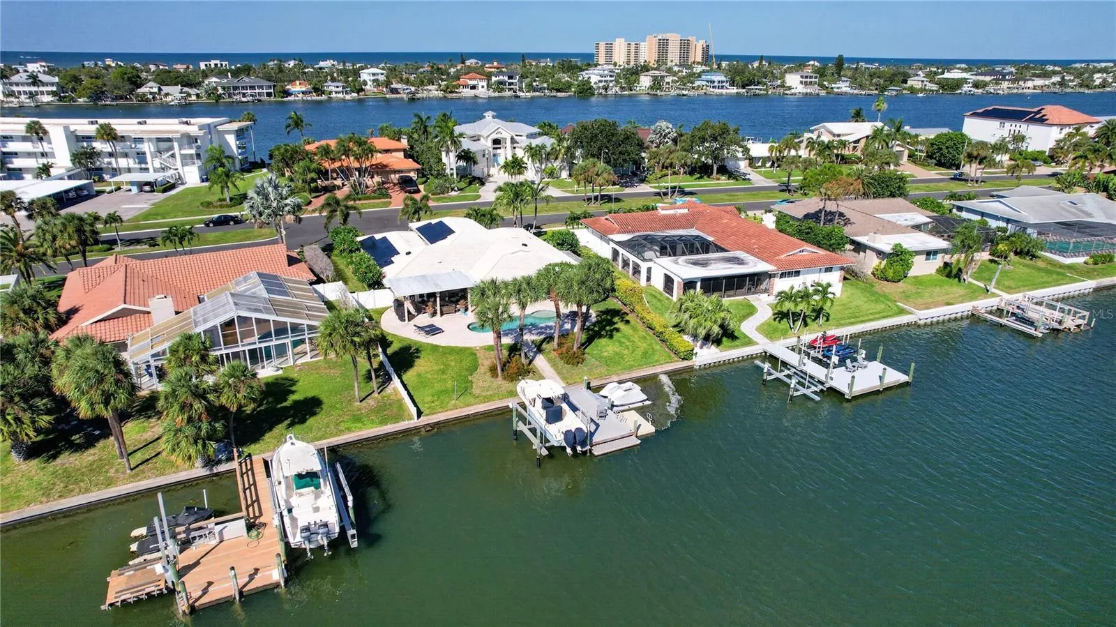 779 ISLAND WAY