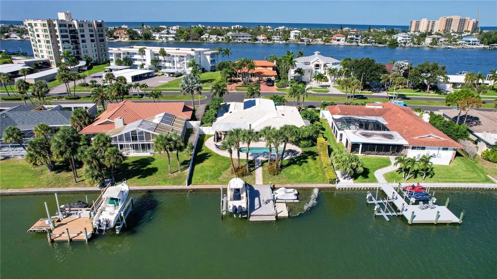 779 ISLAND WAY