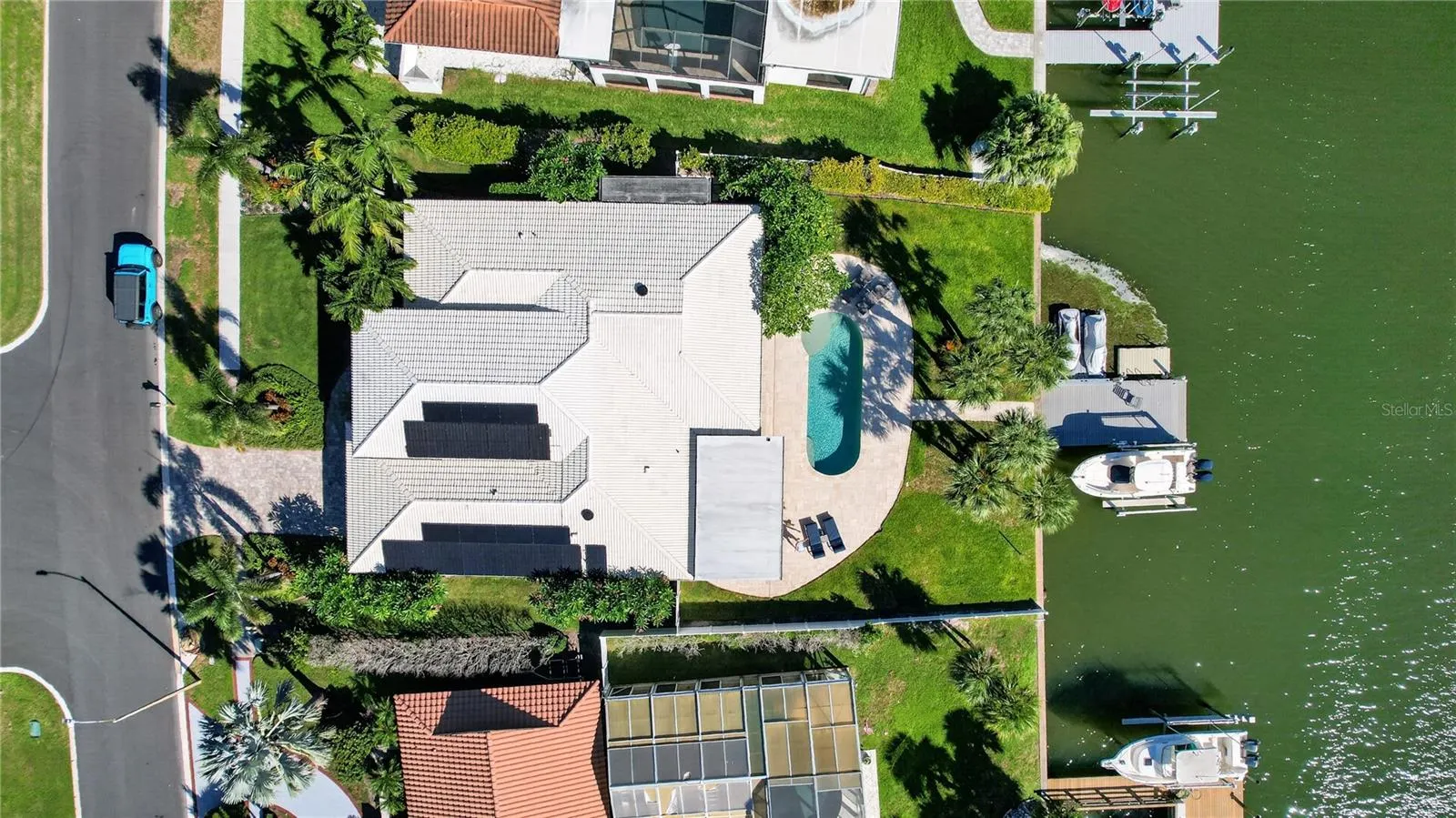 779 ISLAND WAY