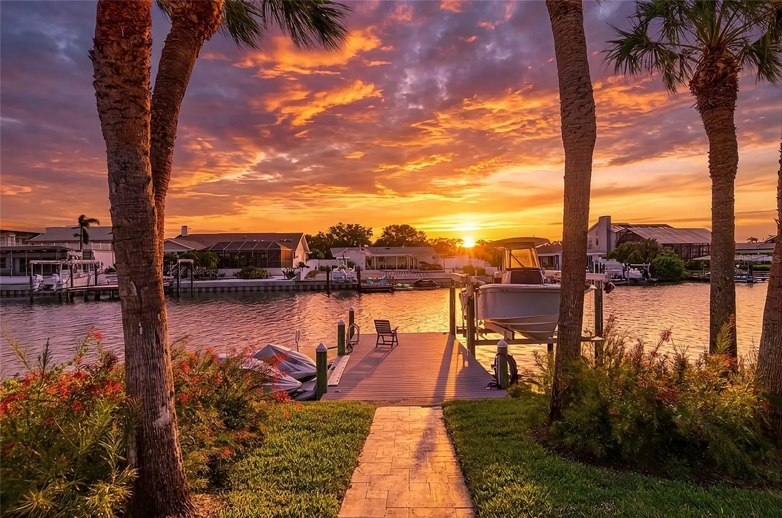 779 ISLAND WAY