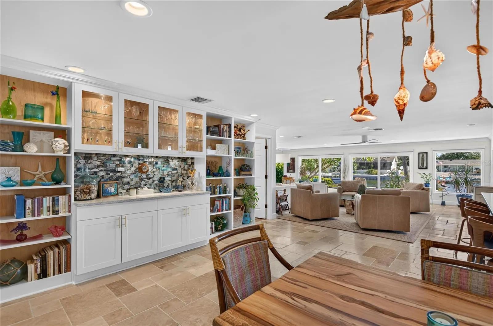 779 ISLAND WAY