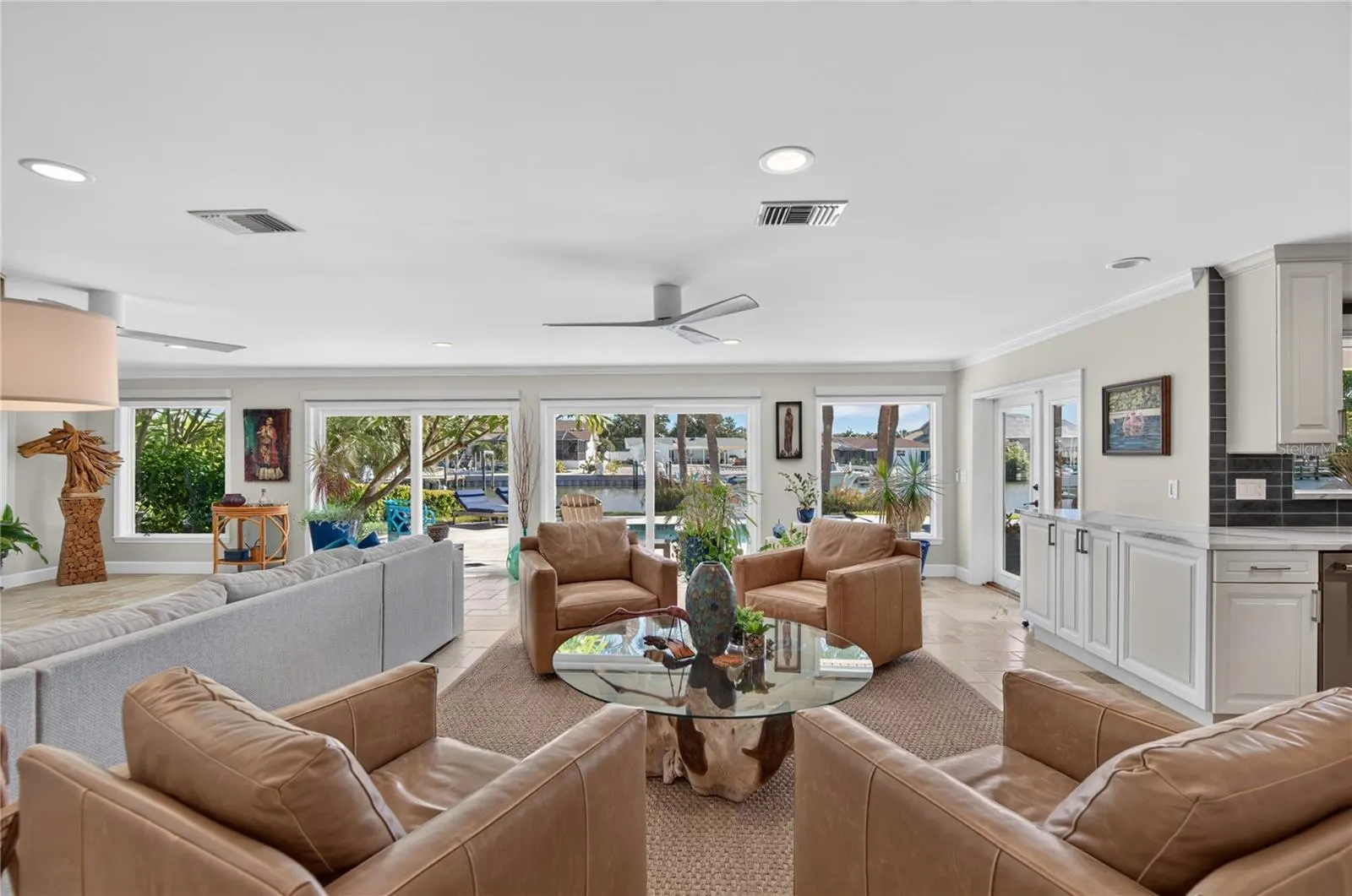 779 ISLAND WAY