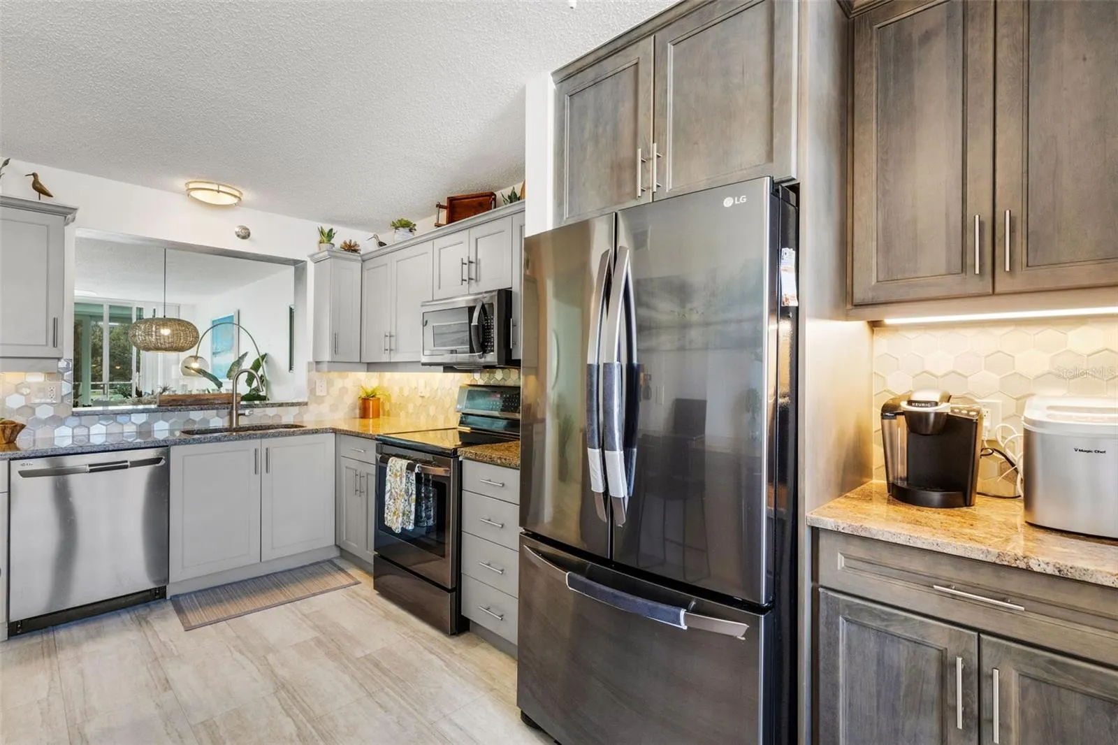 4460 FAIRWAYS BLVD #105 #105