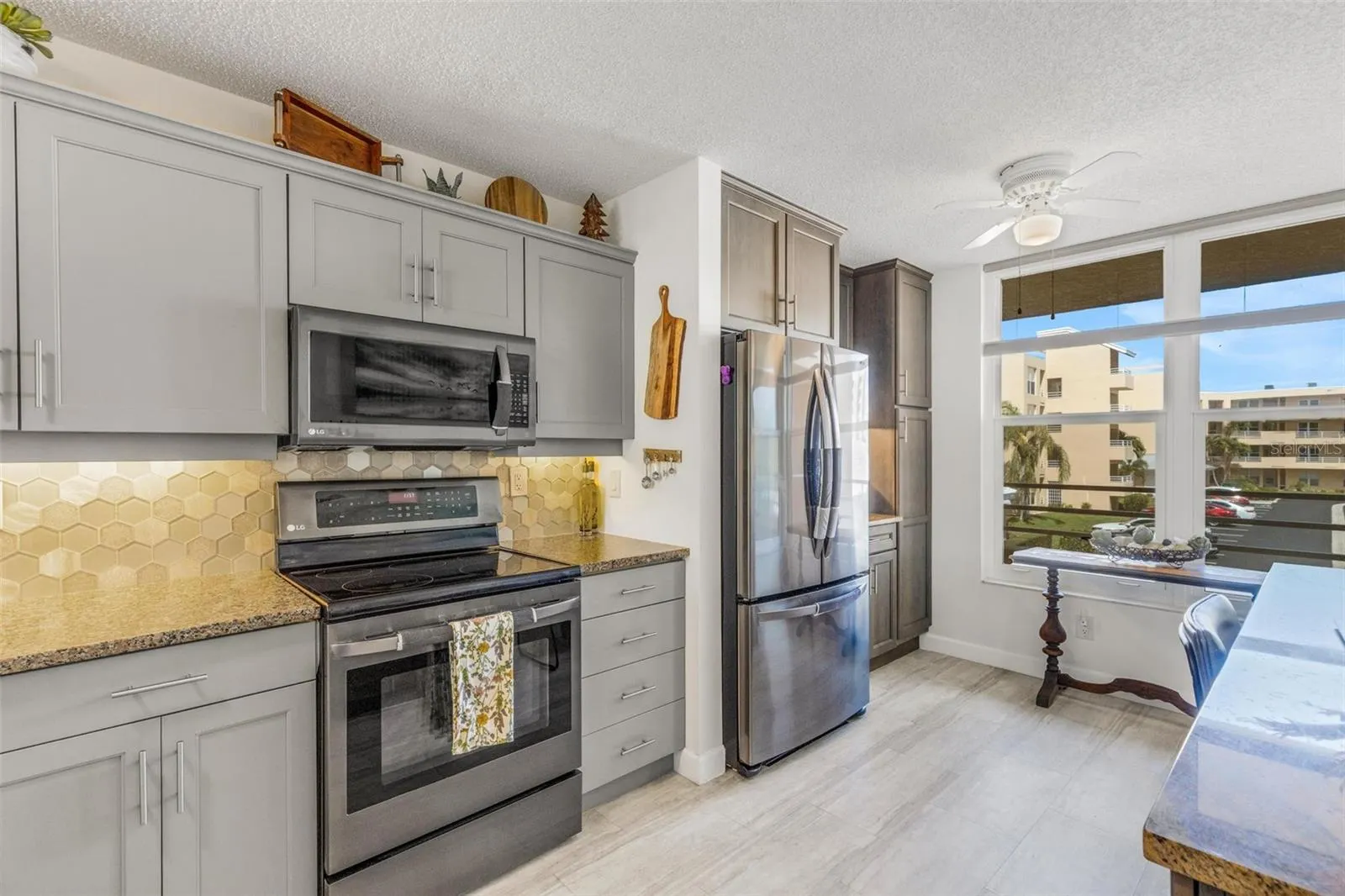 4460 FAIRWAYS BLVD #105 #105