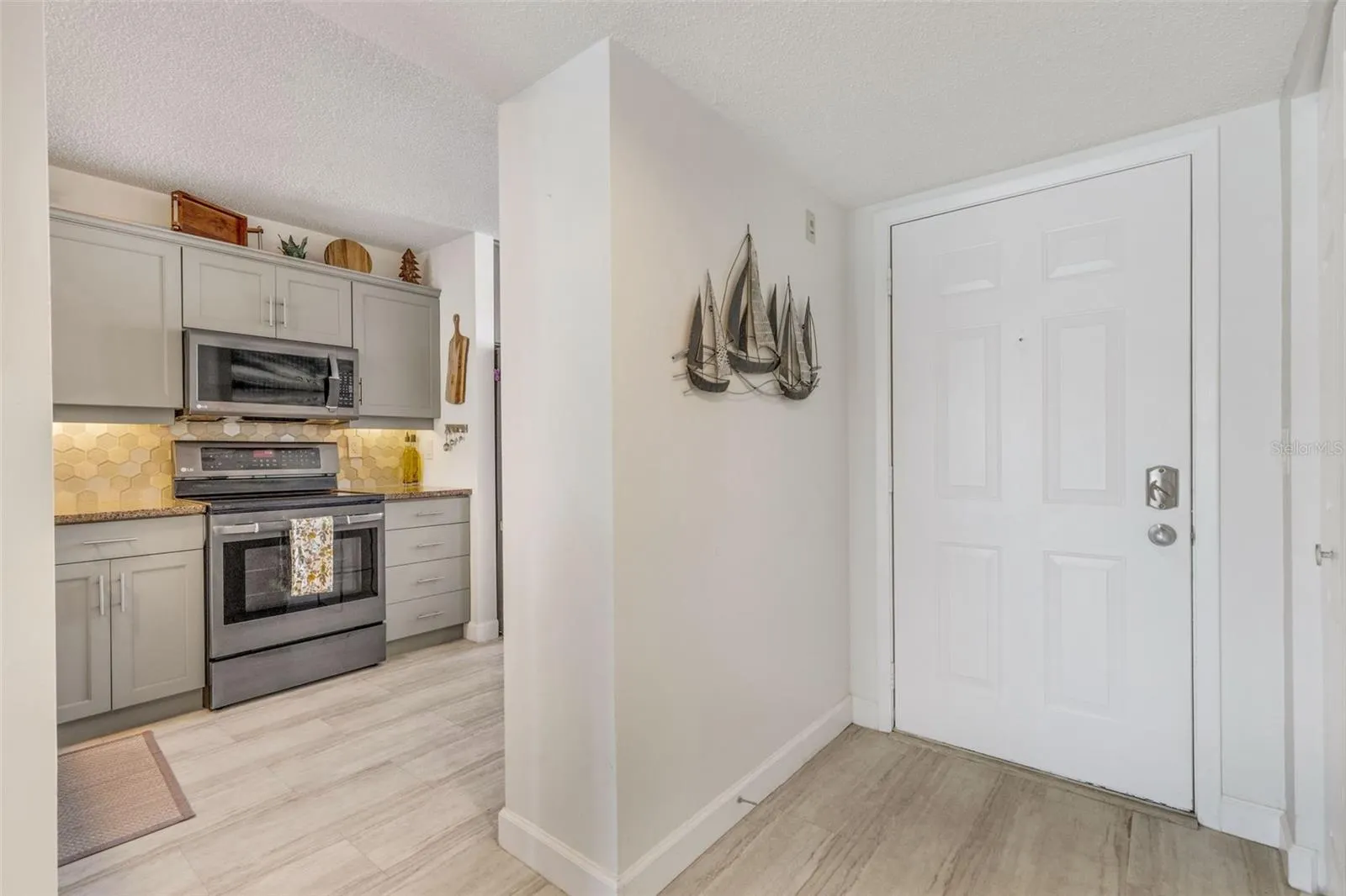 4460 FAIRWAYS BLVD #105 #105