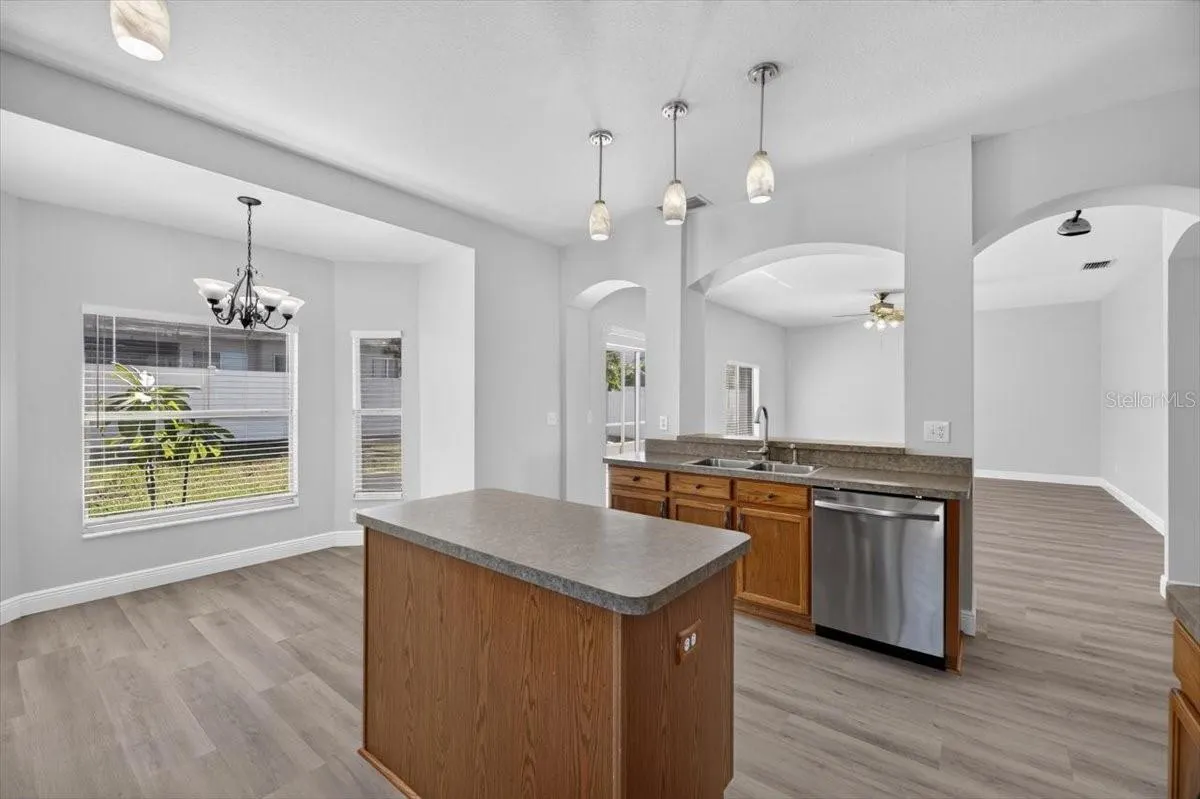 10807 HOFFNER EDGE DR