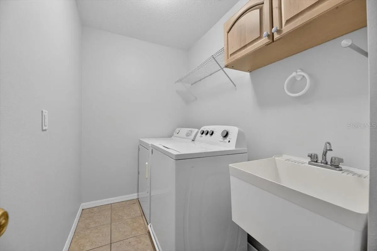 10807 HOFFNER EDGE DR