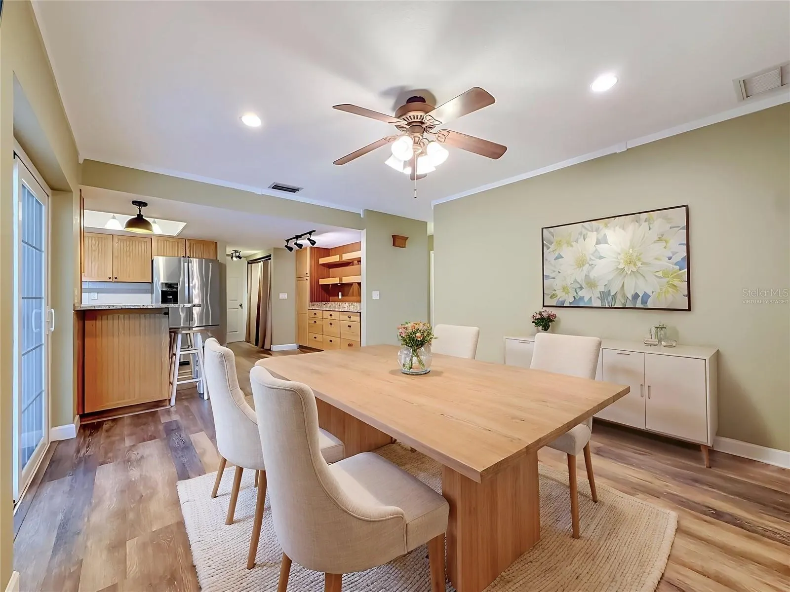 3120 SWAN LN