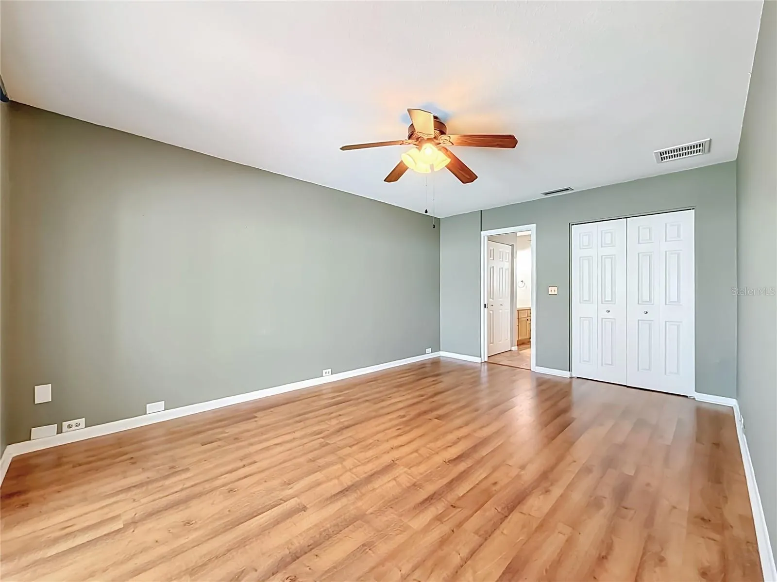 3120 SWAN LN