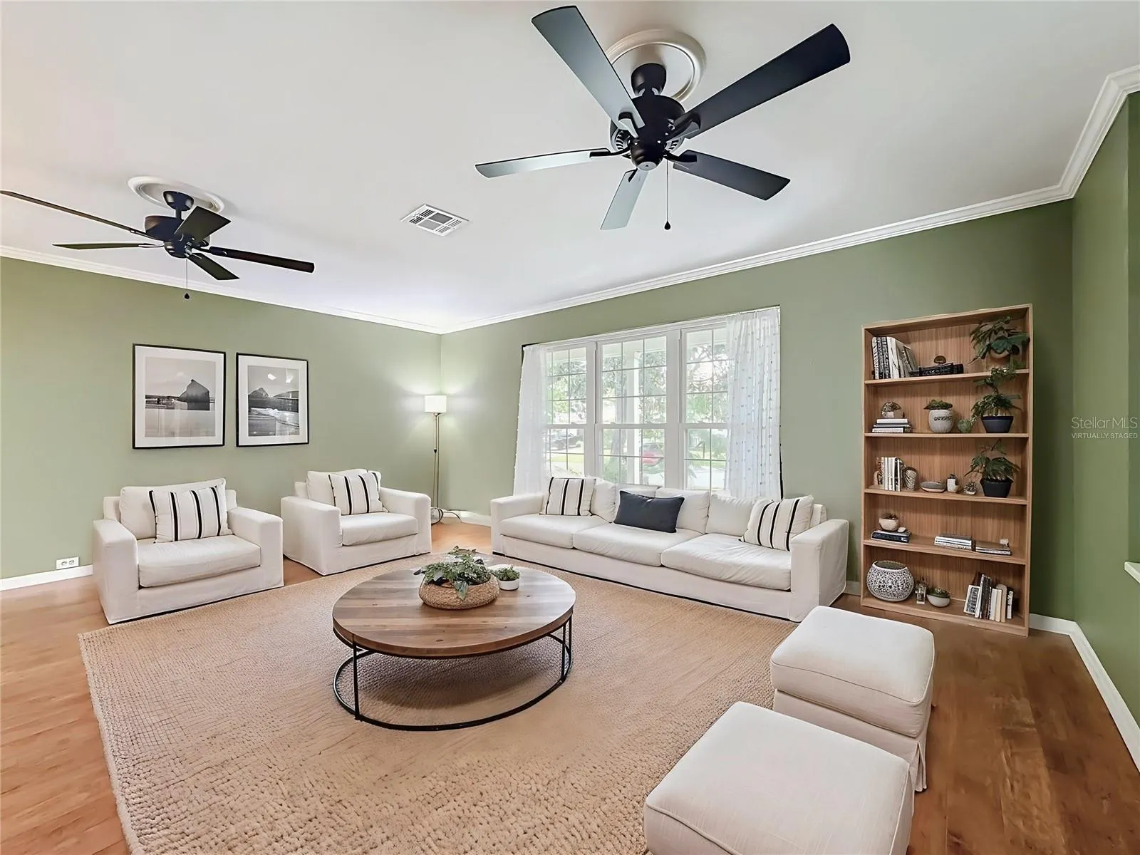 3120 SWAN LN