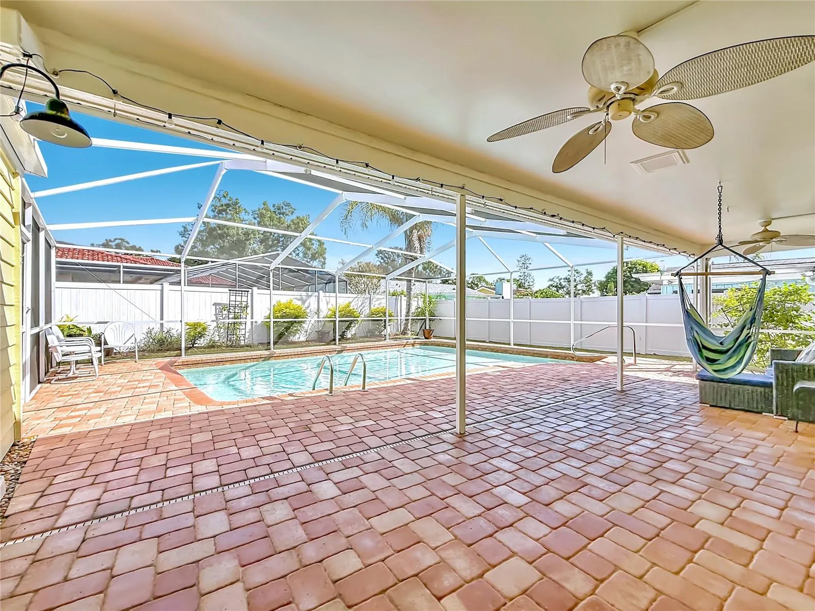 3120 SWAN LN