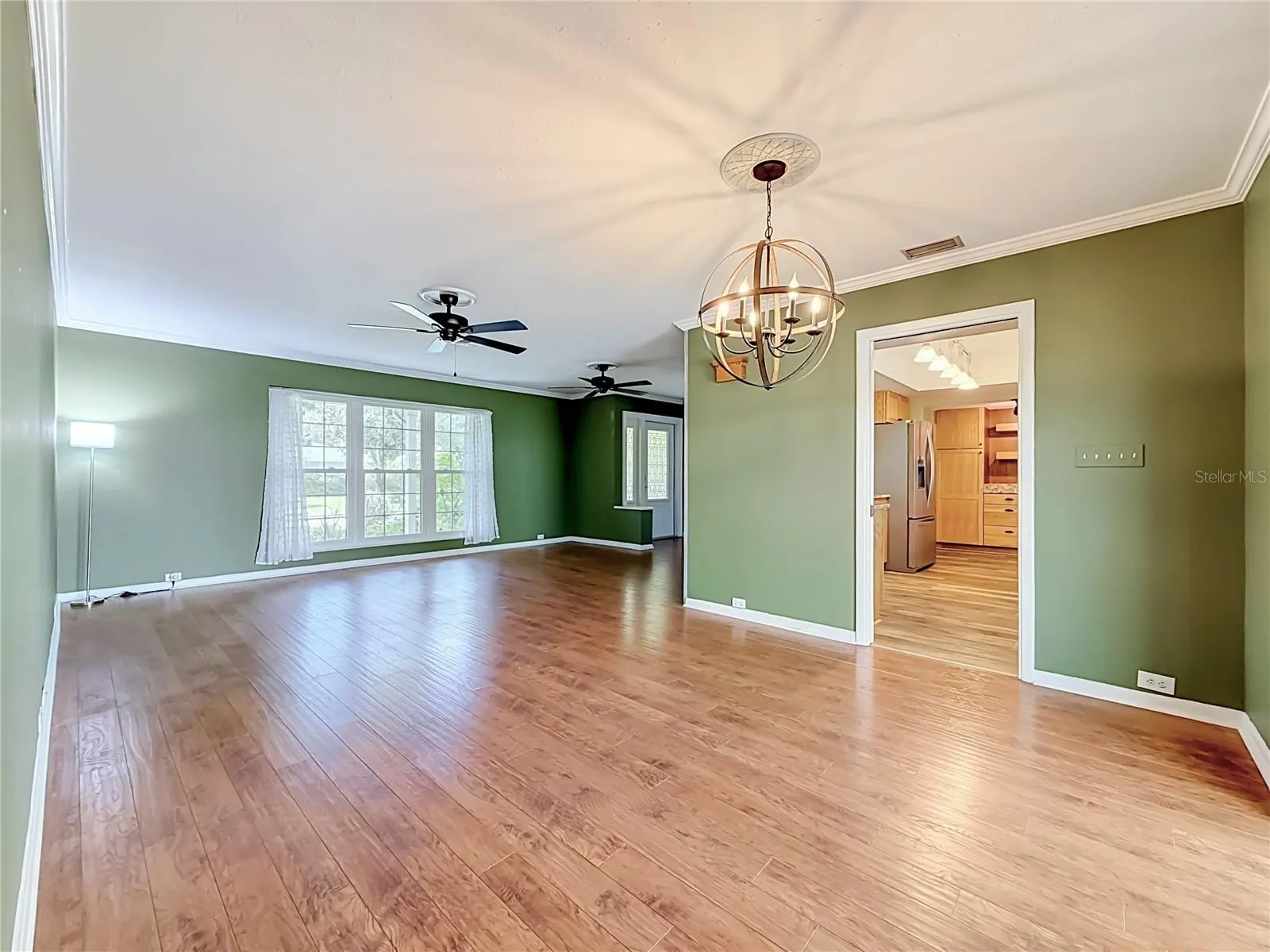 3120 SWAN LN