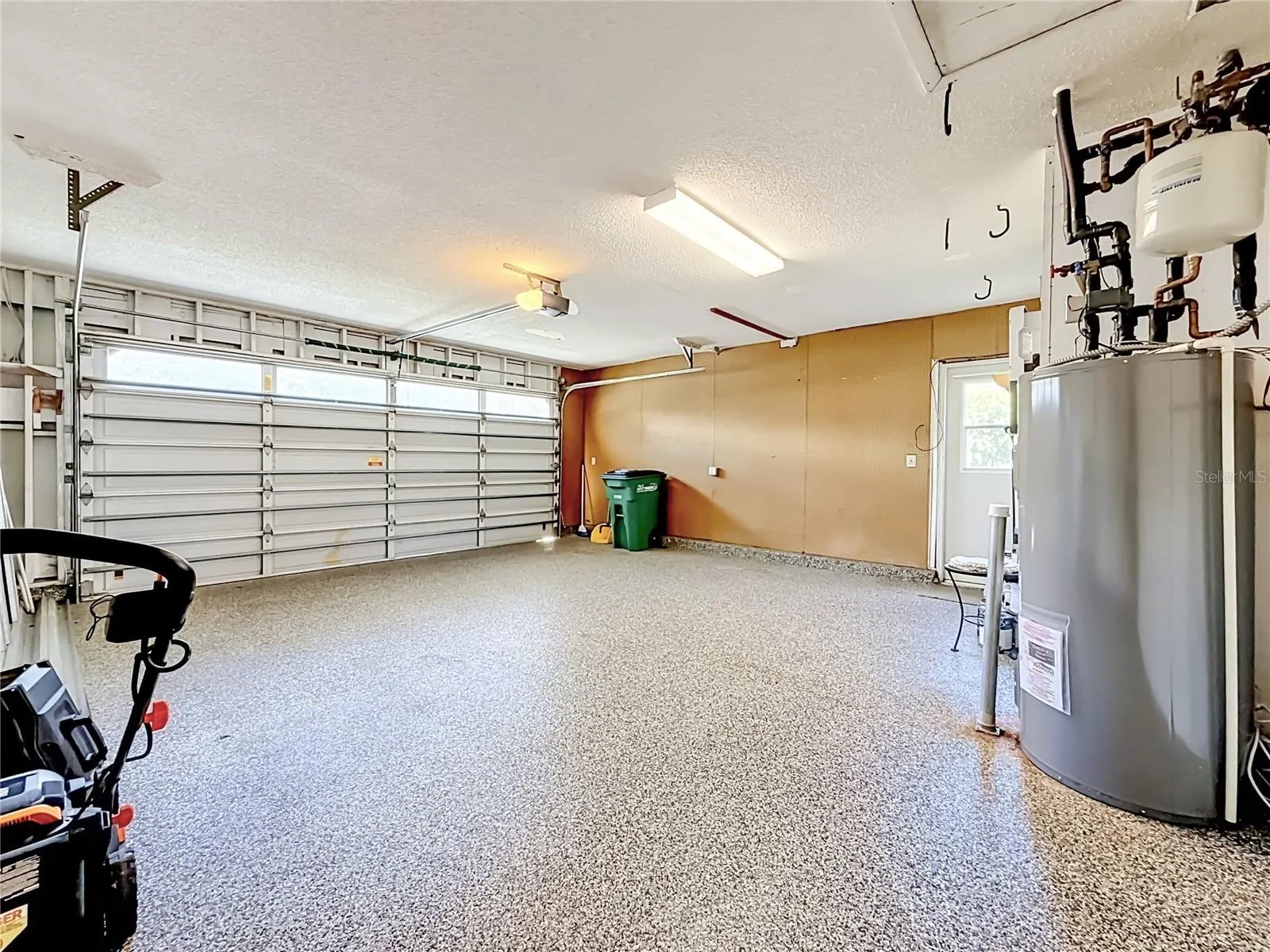 3120 SWAN LN