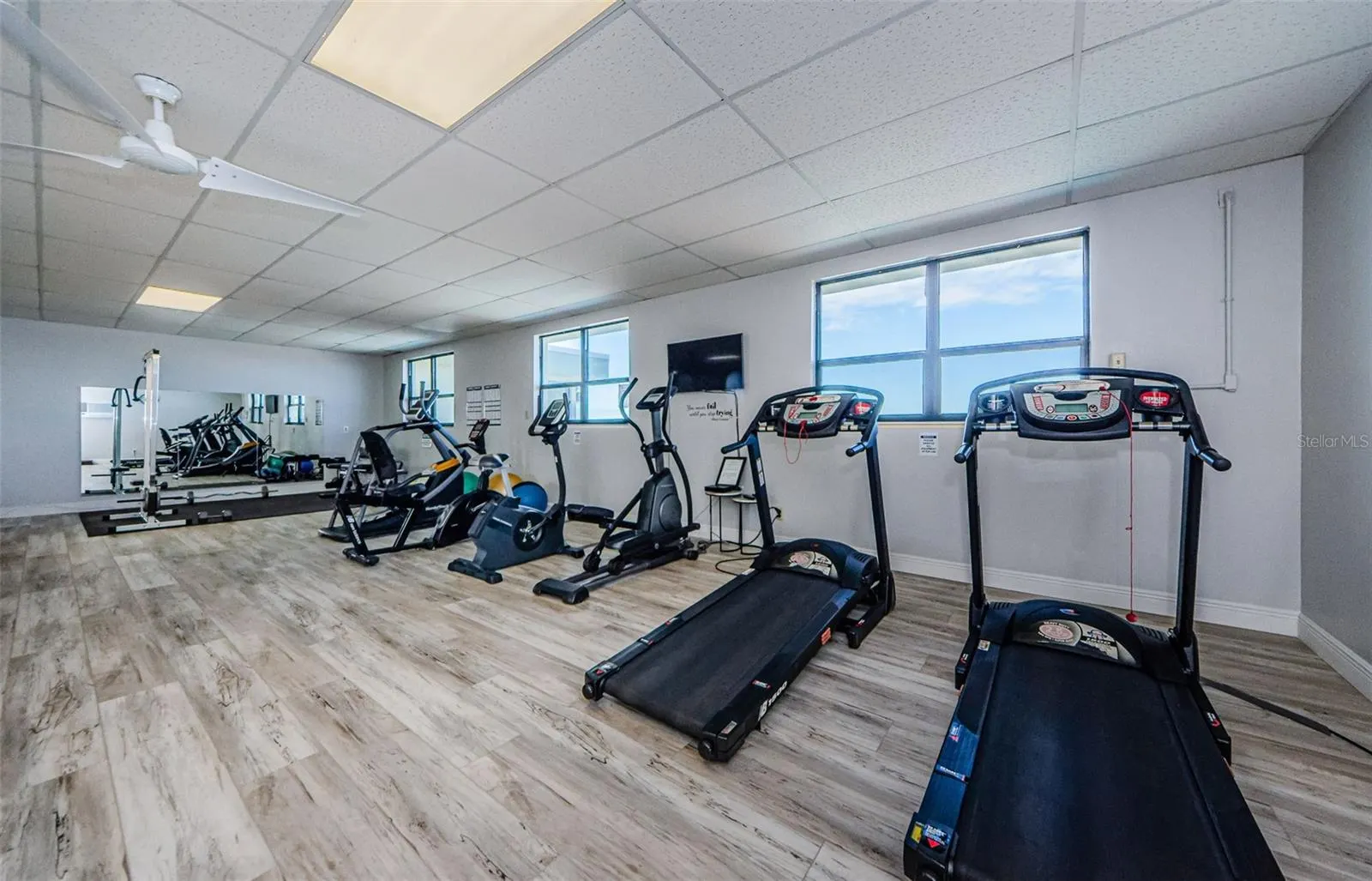 200 WOODETTE DR #401A #401A