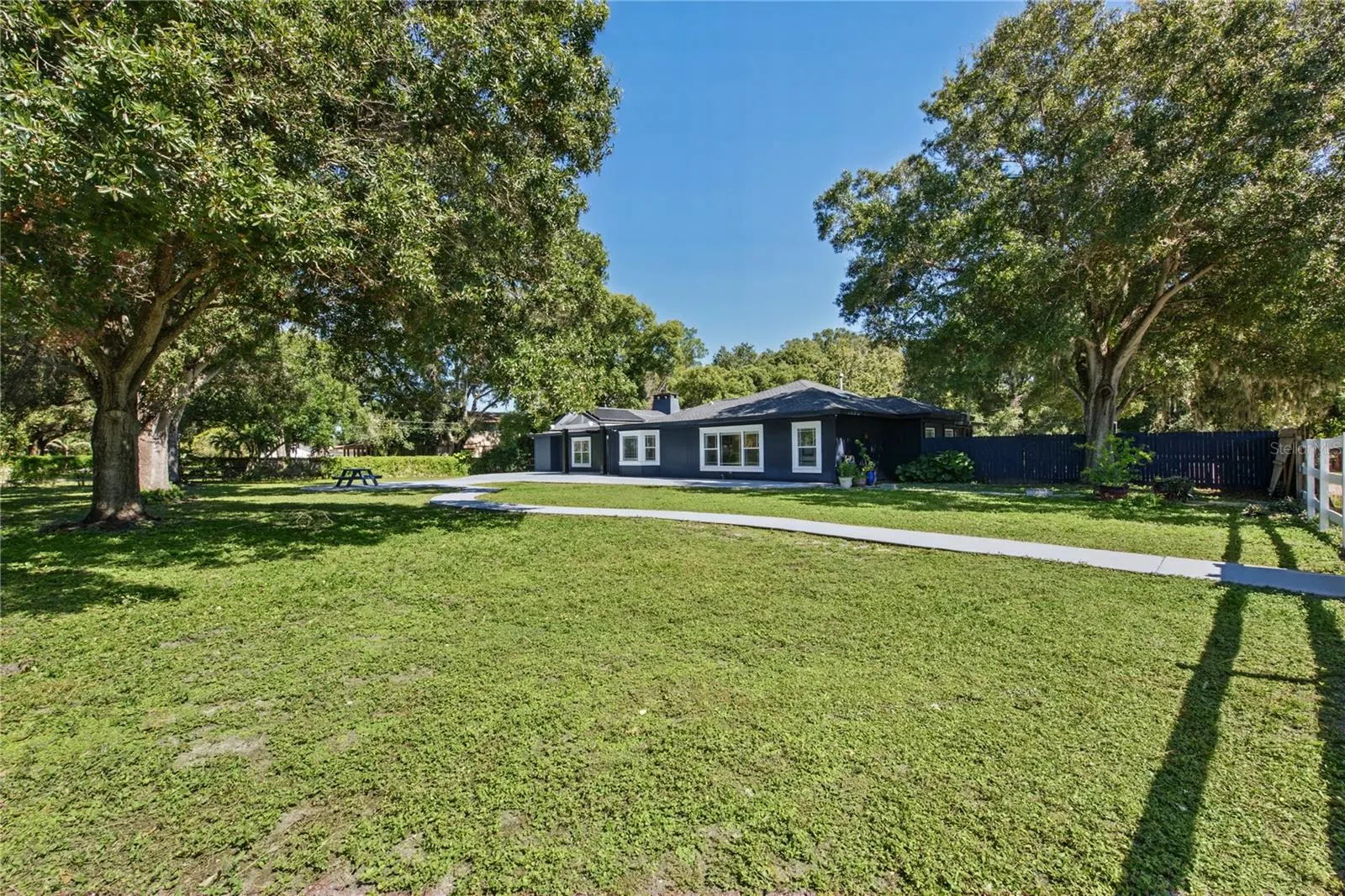 1817 N KEENE RD