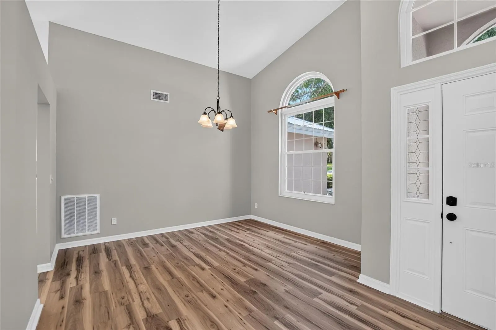 10120 SEDGEBROOK DR