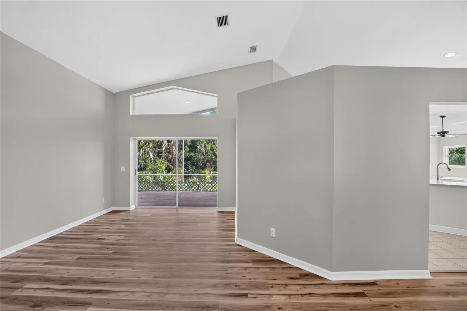 10120 SEDGEBROOK DR