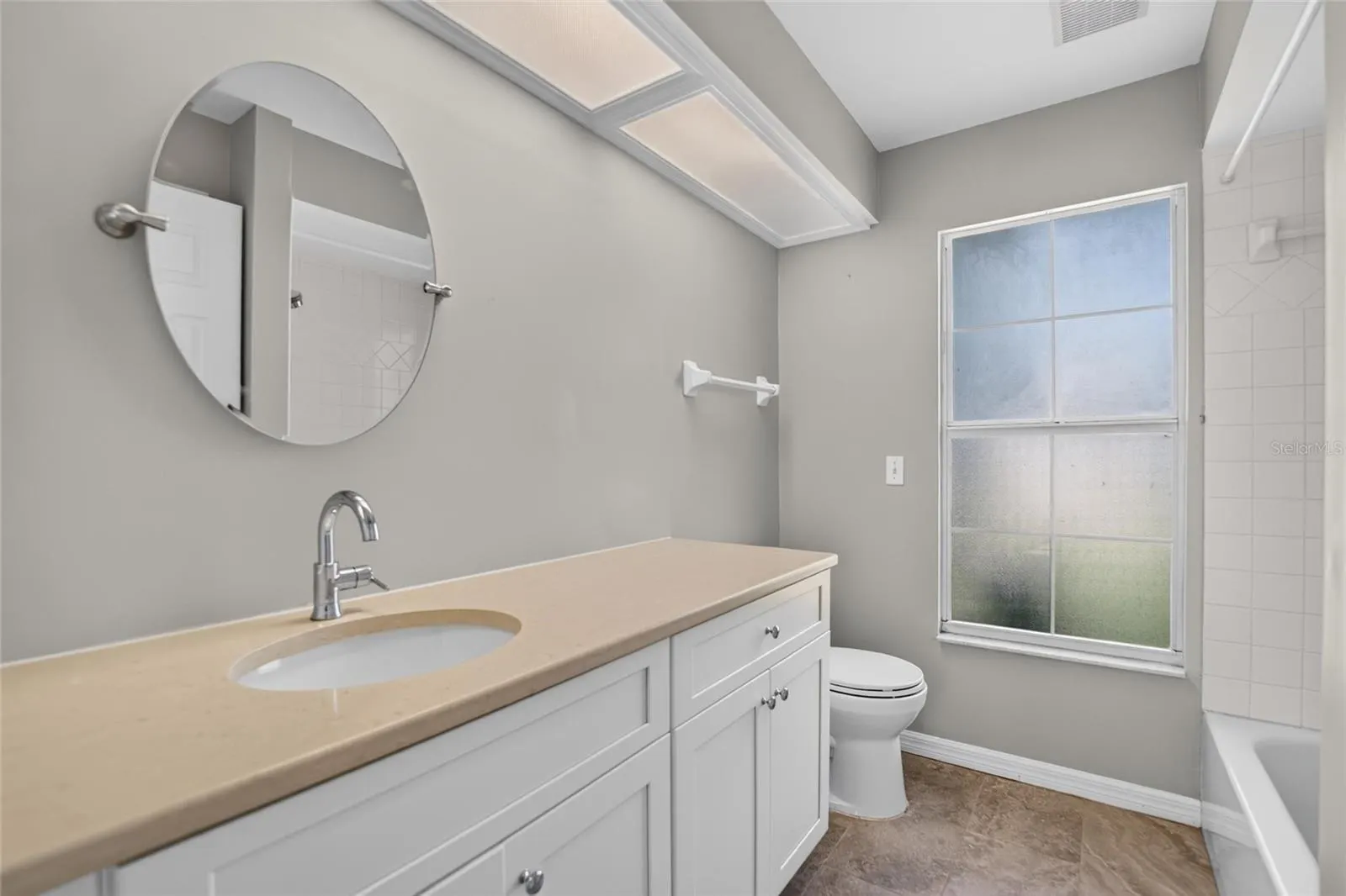 10120 SEDGEBROOK DR