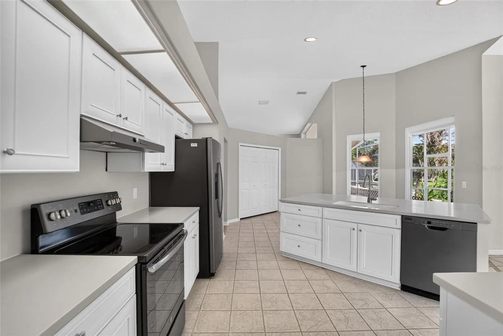 10120 SEDGEBROOK DR