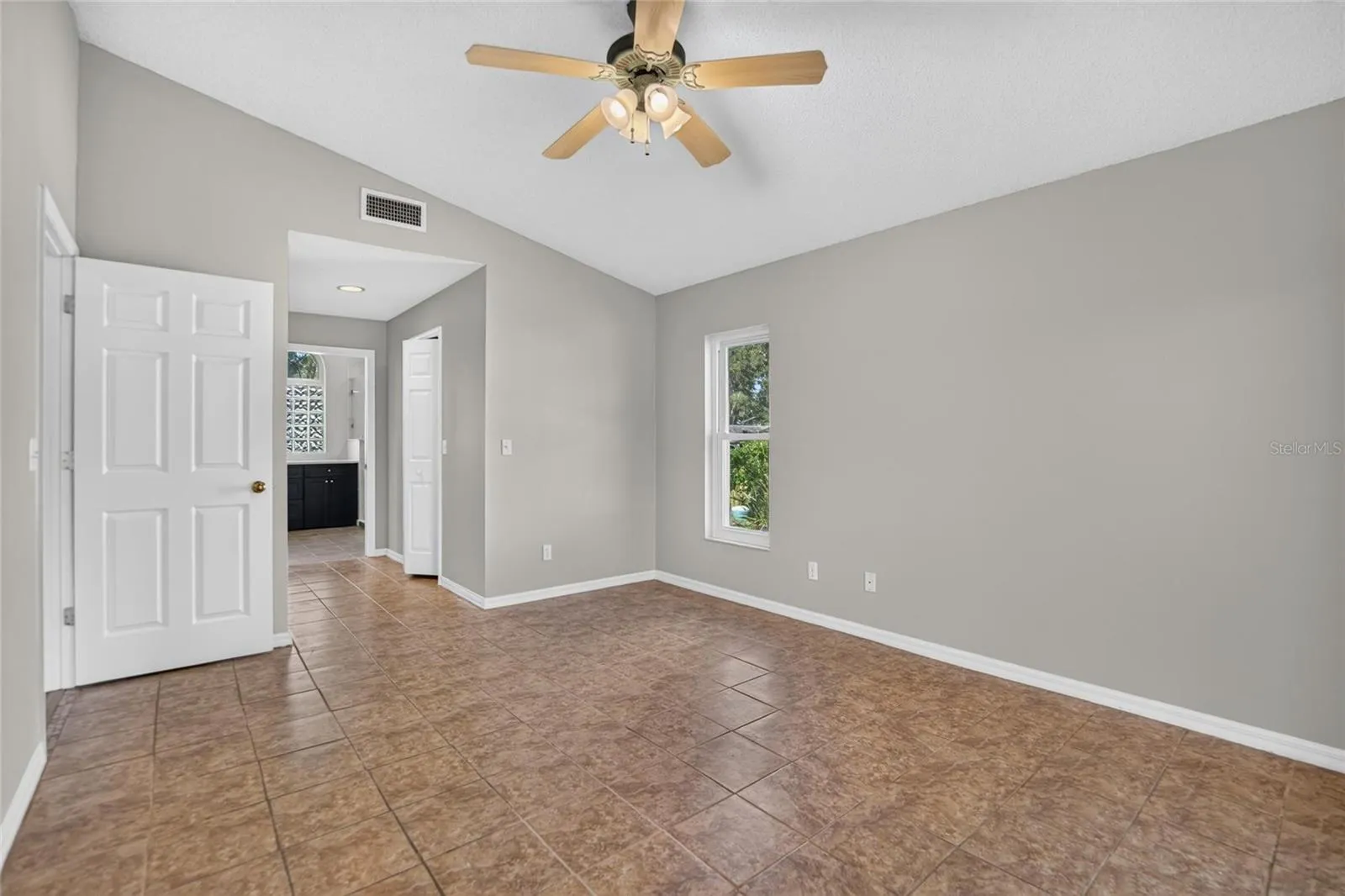 10120 SEDGEBROOK DR