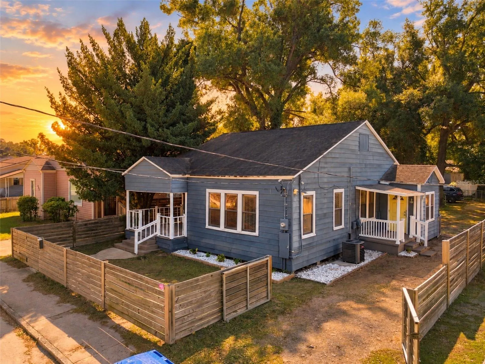 805 E OSBORNE AVE