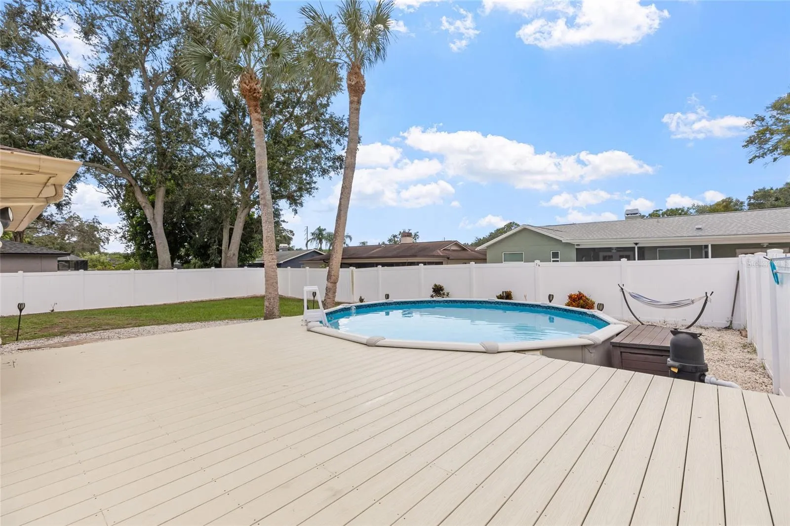 1830 WILLOW OAK DR W